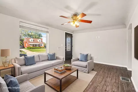 Living - 1703 Centerridge Ave, Cincinnati, OH 45231 photo 1 of 4