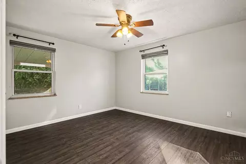 Bedroom - 1703 Centerridge Ave, Cincinnati, OH 45231 photo 3 of 5