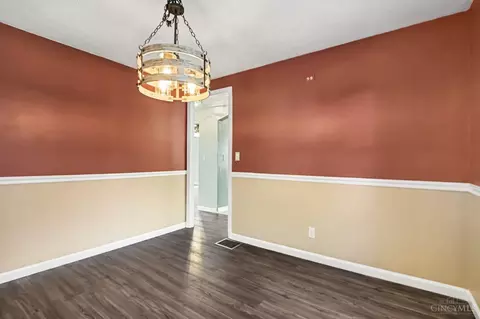 Dining - 1703 Centerridge Ave, Cincinnati, OH 45231 photo 2 of 2