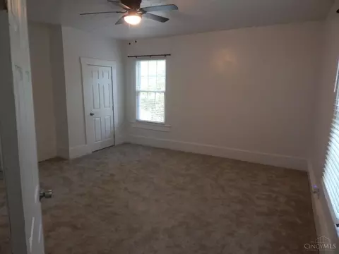 Bedroom - 655 Steiner, Cincinnati, OH 45204 photo 2 of 4