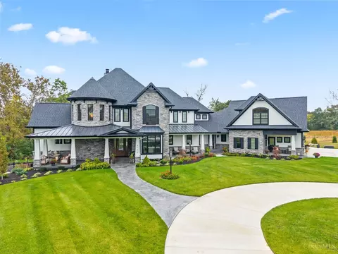 9774 Christian Ct, Hamilton Twp, OH 45140