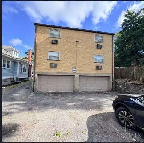 Exterior - 2915 Mignon Ave, Cincinnati, OH 45211 photo 1 of 1