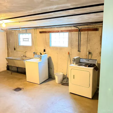 Other - 2915 Mignon Ave, Cincinnati, OH 45211 photo 5 of 7
