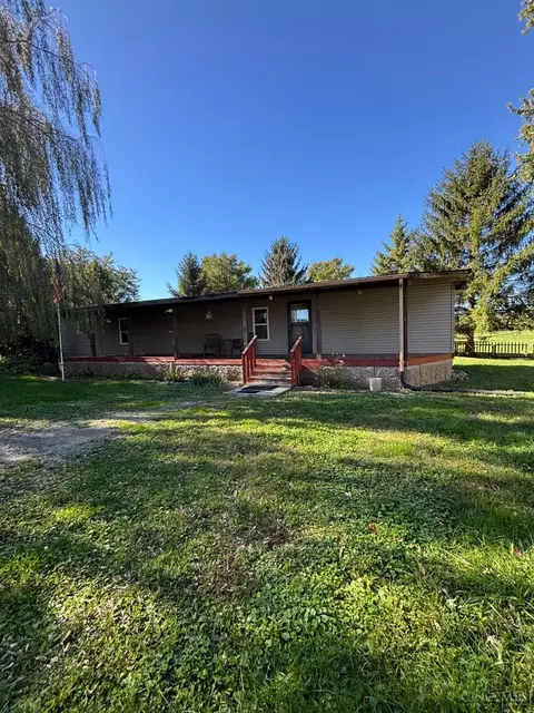 215 Mound St, Sabina, OH 45169