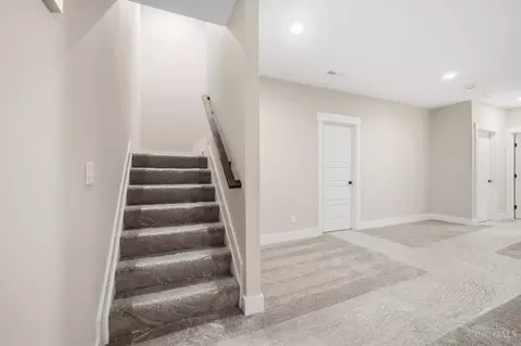 Entry Way - 511 Shawn Dr, Monroe, OH 45050 photo 15 of 18
