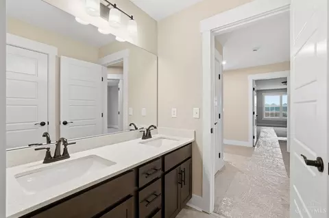 Entry Way - 511 Shawn Dr, Monroe, OH 45050 photo 13 of 18