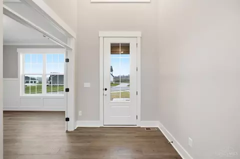 Entry Way - 511 Shawn Dr, Monroe, OH 45050 photo 2 of 18