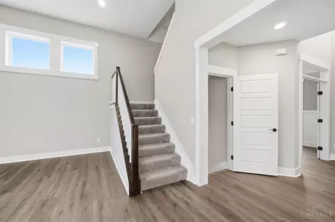 Entry Way - 511 Shawn Dr, Monroe, OH 45050 photo 7 of 18