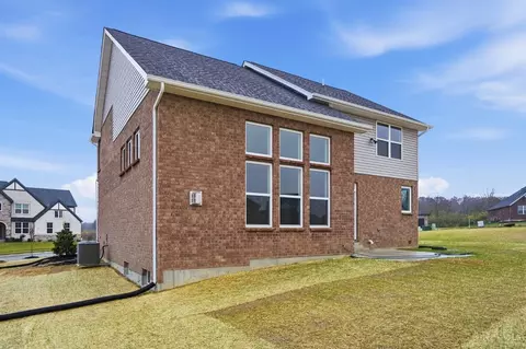 Exterior - 511 Shawn Dr, Monroe, OH 45050 photo 7 of 10