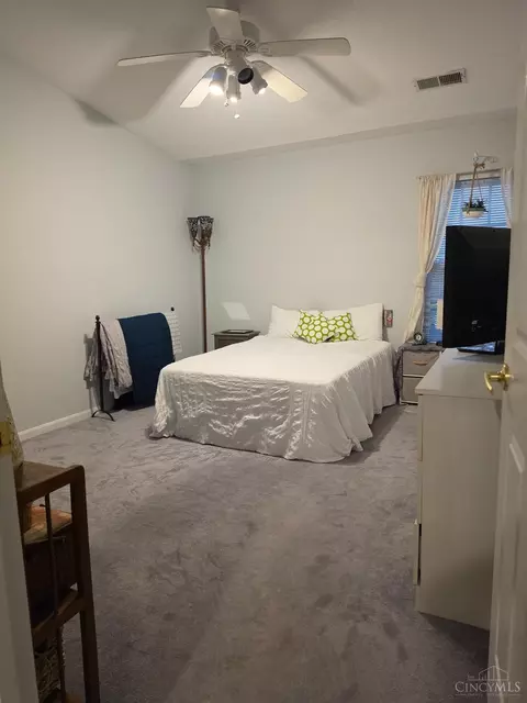 Bedroom - 5485 Michelles Oak Ct, Cincinnati, OH 45248 photo 1 of 6