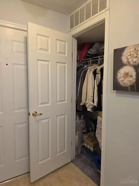 Other - 5485 Michelles Oak Ct, Cincinnati, OH 45248 photo 1 of 6