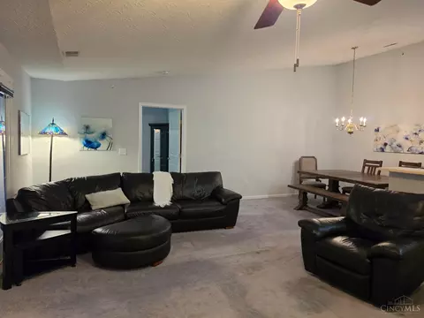 Living - 5485 Michelles Oak Ct, Cincinnati, OH 45248 photo 5 of 5