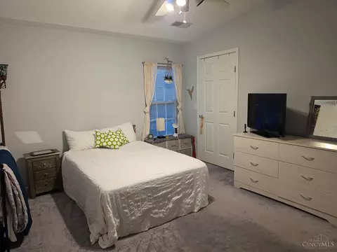 Bedroom - 5485 Michelles Oak Ct, Cincinnati, OH 45248 photo 3 of 6