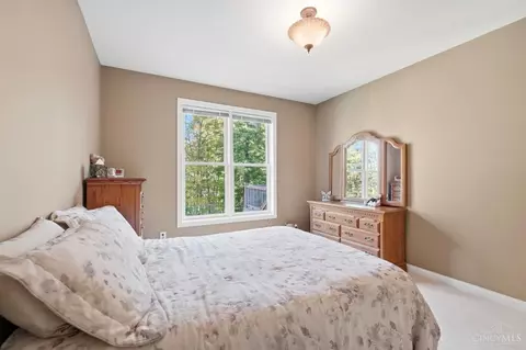Bedroom - 5088 Eagles Vw, Cincinnati, OH 45244 photo 6 of 9