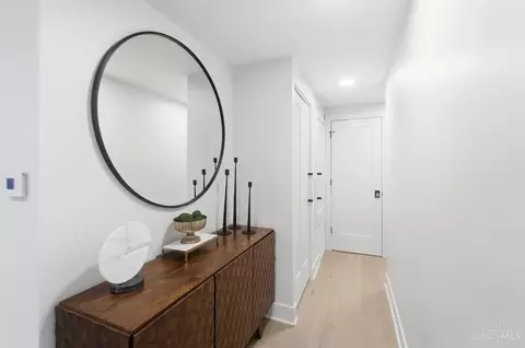 Entry Way - 1775 Mcmillan St, Cincinnati, OH 45206 photo 4 of 7