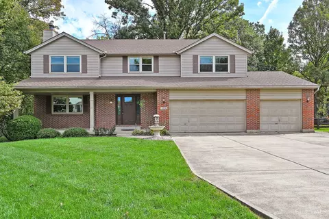 6054 Dunmore Dr, West Chester, OH 45069