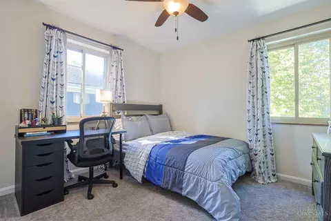 Bedroom - 3927 West St, Mariemont, OH 45227 photo 5 of 9