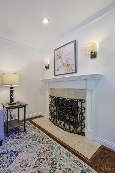 Living - 3927 West St, Mariemont, OH 45227 photo 4 of 4