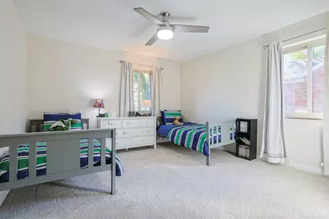 Bedroom - 3927 West St, Mariemont, OH 45227 photo 3 of 9