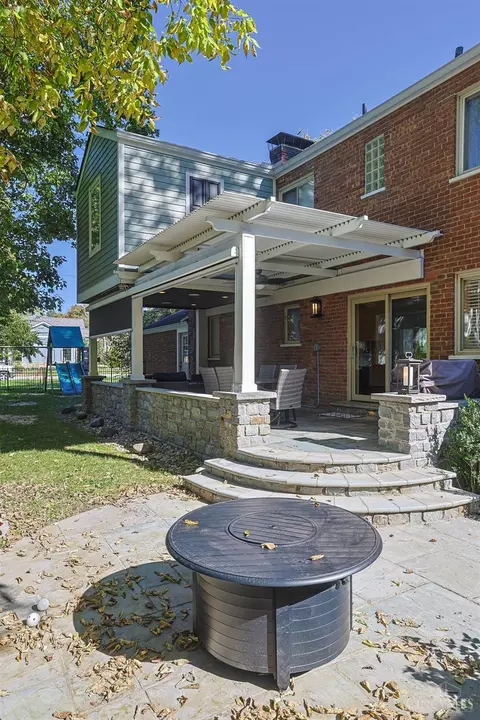 Exterior - 3927 West St, Mariemont, OH 45227 photo 5 of 11