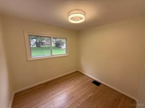 Bedroom - 3985 Mantell Ave, Cincinnati, OH 45236 photo 5 of 6