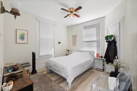 Bedroom - 2126 Alpine Pl, Cincinnati, OH 45206 photo 1 of 10