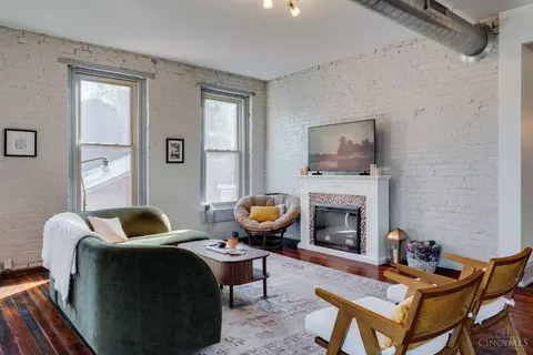 Living - 1420 Main St, Cincinnati, OH 45202 photo 4 of 7