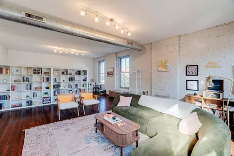 Living - 1420 Main St, Cincinnati, OH 45202 photo 5 of 7