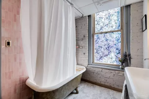 Bath - 1420 Main St, Cincinnati, OH 45202 photo 3 of 3