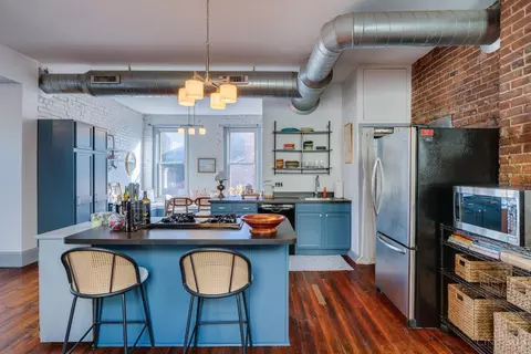 Kitchen - 1420 Main St, Cincinnati, OH 45202 photo 5 of 7