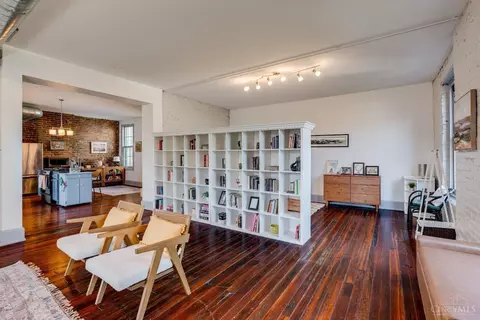 Living - 1420 Main St, Cincinnati, OH 45202 photo 7 of 7