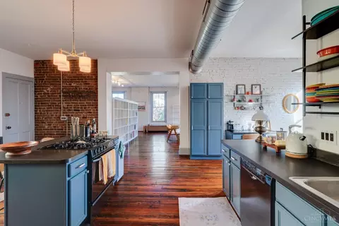 Kitchen - 1420 Main St, Cincinnati, OH 45202 photo 6 of 7