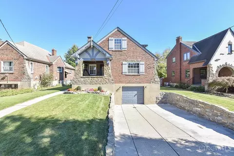 4142 Pillars Dr, Cincinnati, OH 45209