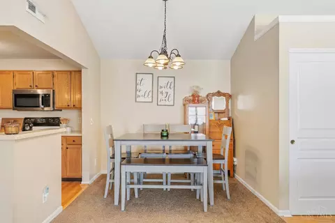 Dining - 492 Mapleport Way, Cincinnati, OH 45255 photo 2 of 3