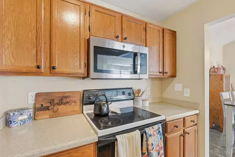 Kitchen - 492 Mapleport Way, Cincinnati, OH 45255 photo 4 of 4