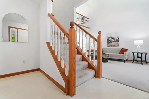 Entry Way - 45 Rustic Brook Ct, Springboro, OH 45066 photo 2 of 6