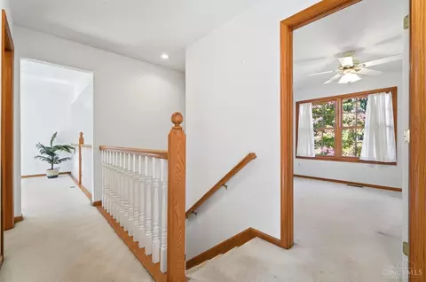 Entry Way - 45 Rustic Brook Ct, Springboro, OH 45066 photo 4 of 6