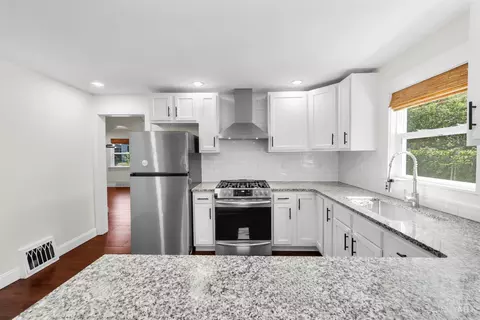 Kitchen - 6923 Buckingham Pl, Cincinnati, OH 45227 photo 3 of 3