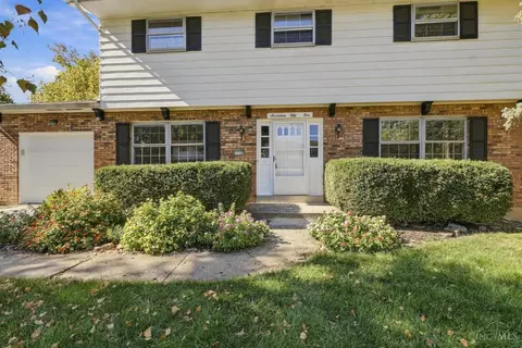 Exterior - 1755 Pinebluff Ln, Cincinnati, OH 45255 photo 2 of 7