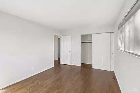 Bedroom - 1755 Pinebluff Ln, Cincinnati, OH 45255 photo 5 of 5