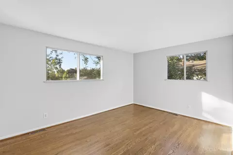 Bedroom - 1755 Pinebluff Ln, Cincinnati, OH 45255 photo 1 of 5