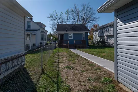 Exterior - 624 Corwin Ave, Hamilton, OH 45015 photo 4 of 5