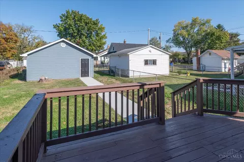 Exterior - 624 Corwin Ave, Hamilton, OH 45015 photo 3 of 5