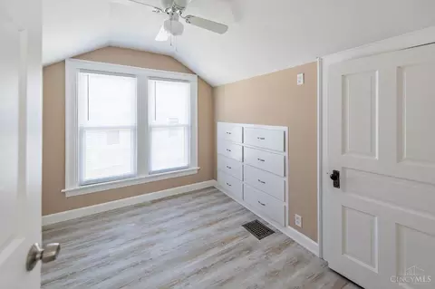 Bedroom - 624 Corwin Ave, Hamilton, OH 45015 photo 5 of 9