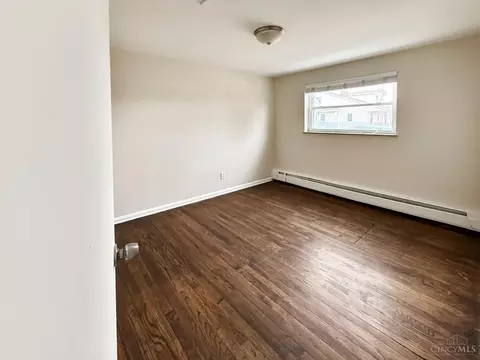 Bedroom - 4720 Ridge Ave, Cincinnati, OH 45209 photo 9 of 9