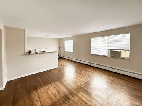 Living - 4720 Ridge Ave, Cincinnati, OH 45209 photo 11 of 11