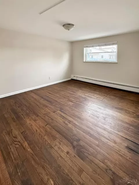 Bedroom - 4720 Ridge Ave, Cincinnati, OH 45209 photo 7 of 9