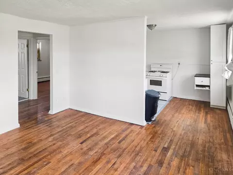 Living - 4720 Ridge Ave, Cincinnati, OH 45209 photo 2 of 11