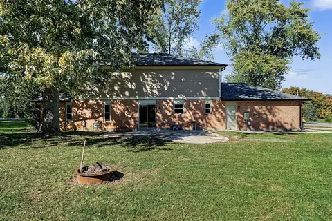 Exterior - 615 Queensgate Rd, Springboro, OH 45066 photo 14 of 16