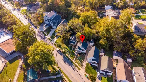 View/Area - 3933 Paxton Ave, Cincinnati, OH 45209 photo 2 of 5